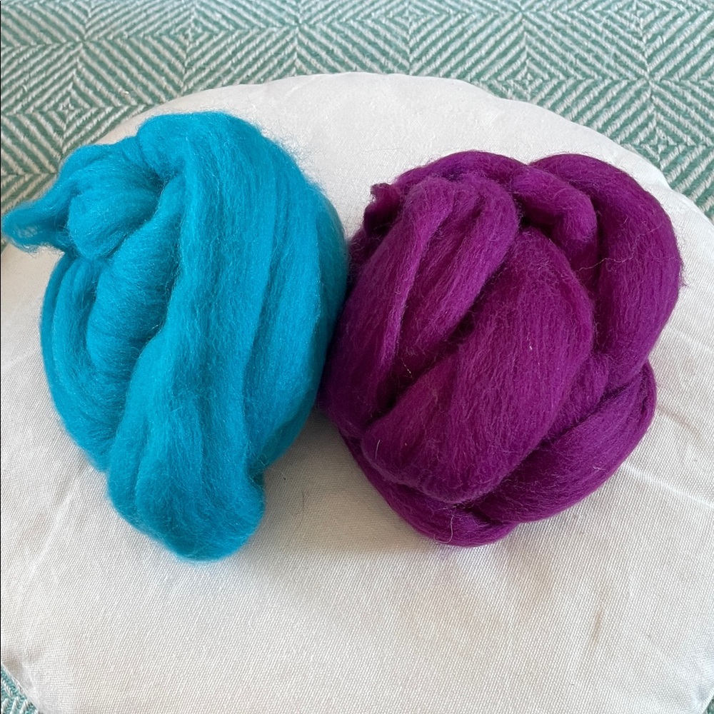 100 Grams Total of Merino Wool Roving